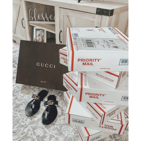 Tory Burch Accessories - Hello lovely poshers!!!!! I am totally open to